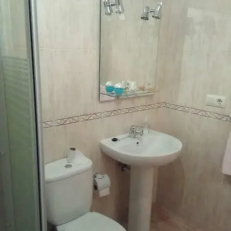 Amplia Vivienda En Mondariz. Cercana A Vigo