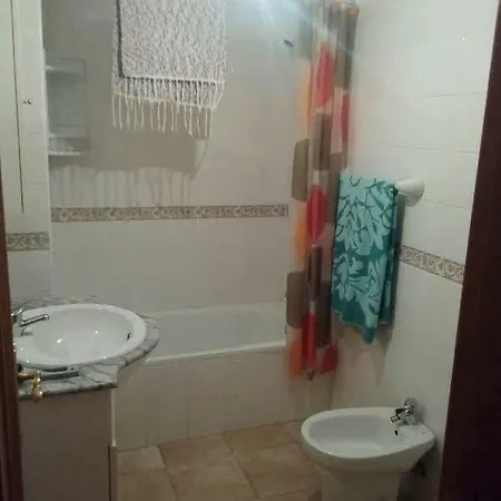 Amplia Vivienda En Mondariz. Cercana A Vigo מונדאריז